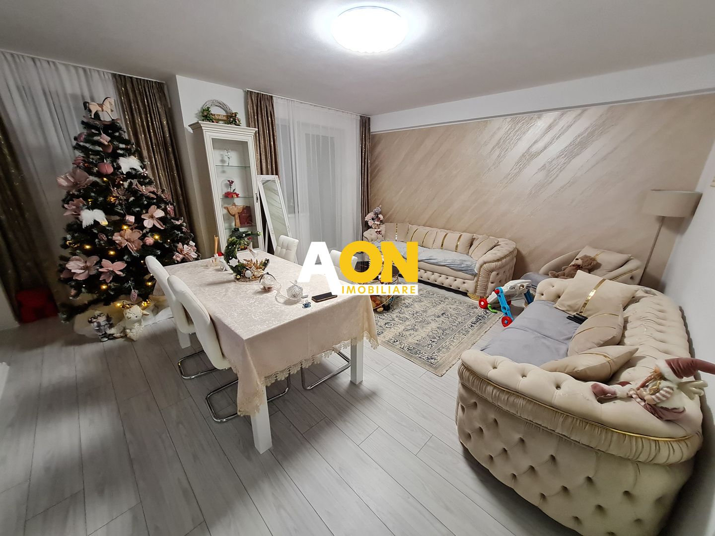 Apartament 3 Camere, 90 mp, Decomandat Cu Scara Interioara, Zona Arex - Poză 2