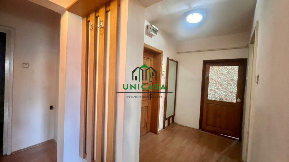 Apartament 3 camere /Calea lui Traian/Etaj 1/4 - Poză 1