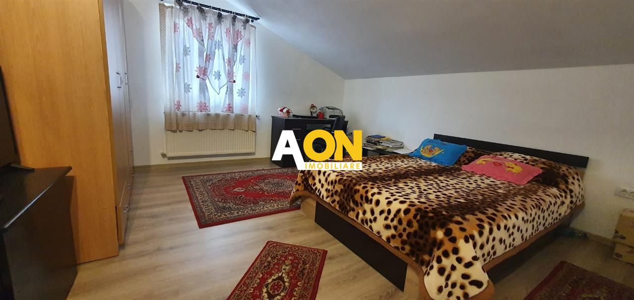 Casa 10 camere, 1000 mp teren, la asfalt, Barabant - Poză 15