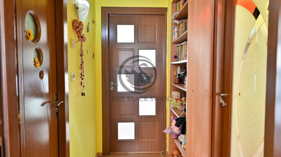 Apartament cu 3 camere de vanzare | Mobilat | Malu Rosu | Comision 0% - Poză 4