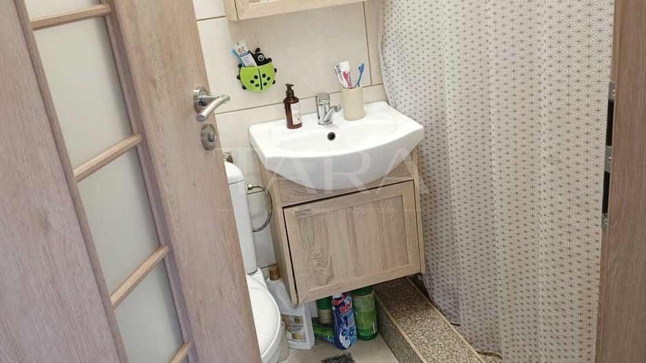 Vânzare apartament si curte in zona Lidl - Poză 7