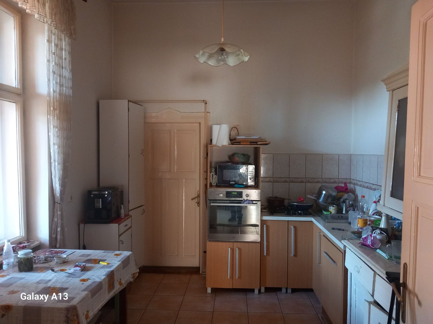 Ag BRASADAS vinde casa 4 camere cu teren 8 ari in zona CENTRALA. - Poză 1