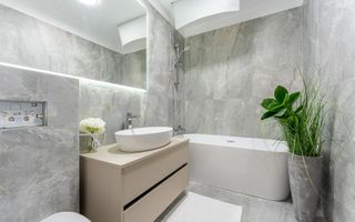 Apartament elegant cu terasă în Intre Lacuri, Iulius Mall. - Poză 14