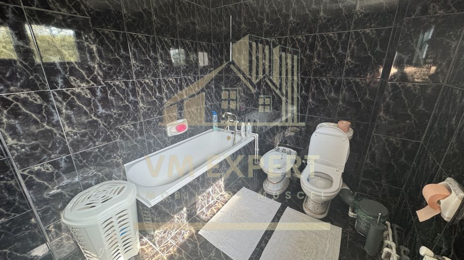 VILA S+P+E-306 MP, TEREN 2078 MP, CAMPULUNG - Poză 21