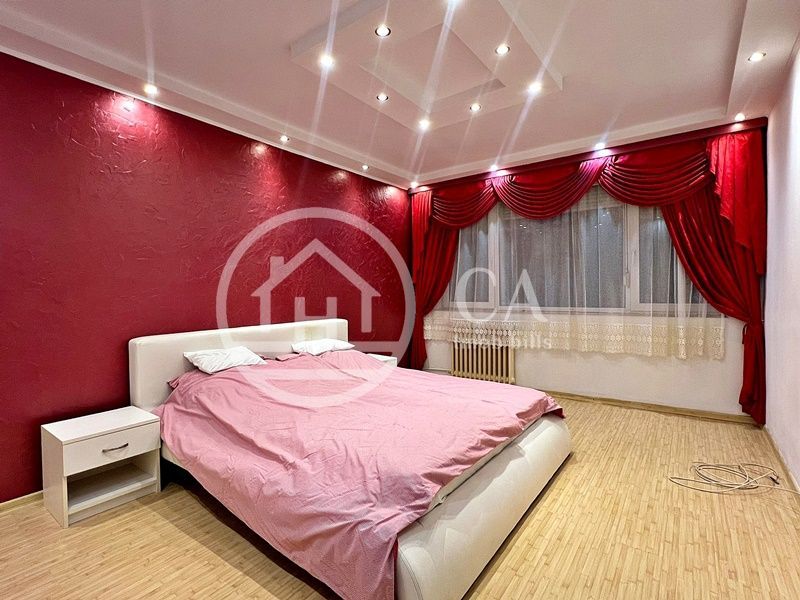 Apartament de vânzare cu 2 camere în zona Rogerius, Oradea - Poză 1