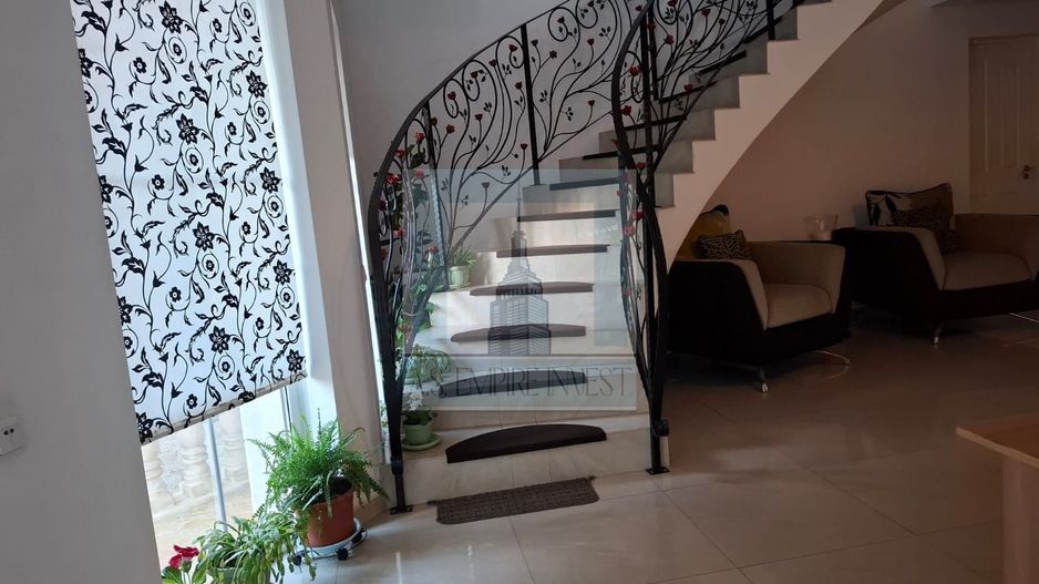 Casa de vânzare în Sânpetru - Poză 7