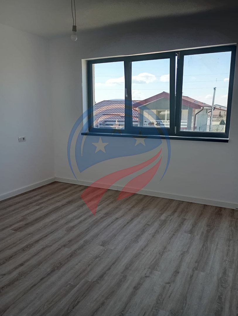 Casa de vanzare in spatele Parcului Romanescu - Poză 5