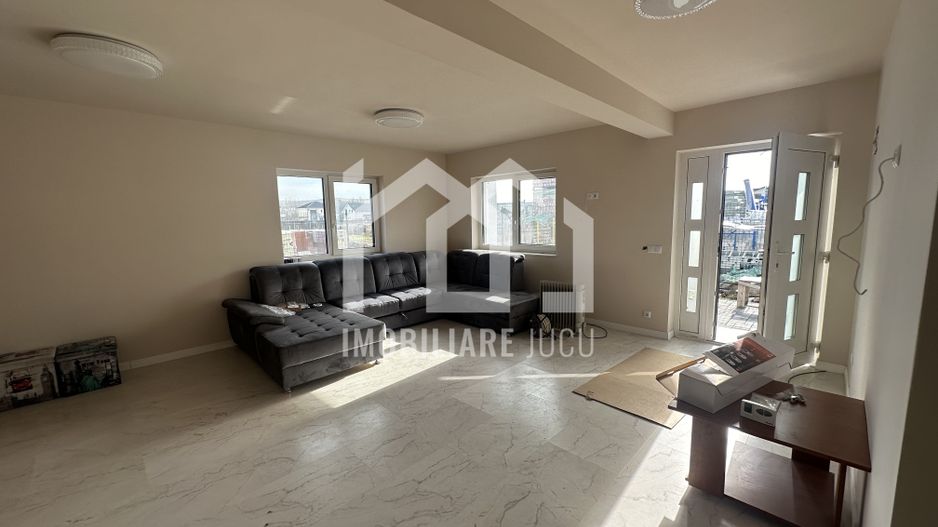 Casă individuală finisată, curte 780 mp – Jucu de Mijloc - Poză 3