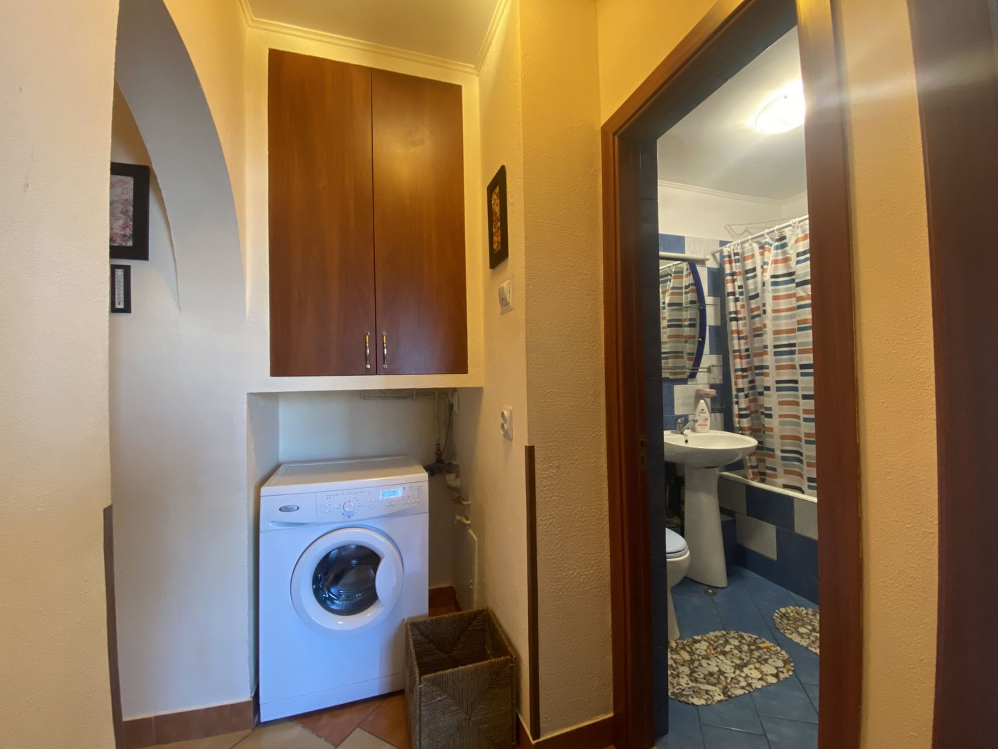 Apartament spatios, doua camere, soseaua Pantelimon- Baicului - Poză 13