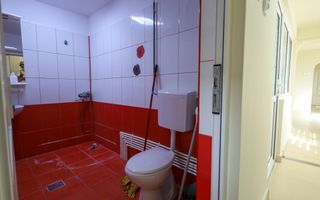 Casa de vanzare 12 camere | 2 constructii - Business, Rezidential | PH - Poză 13