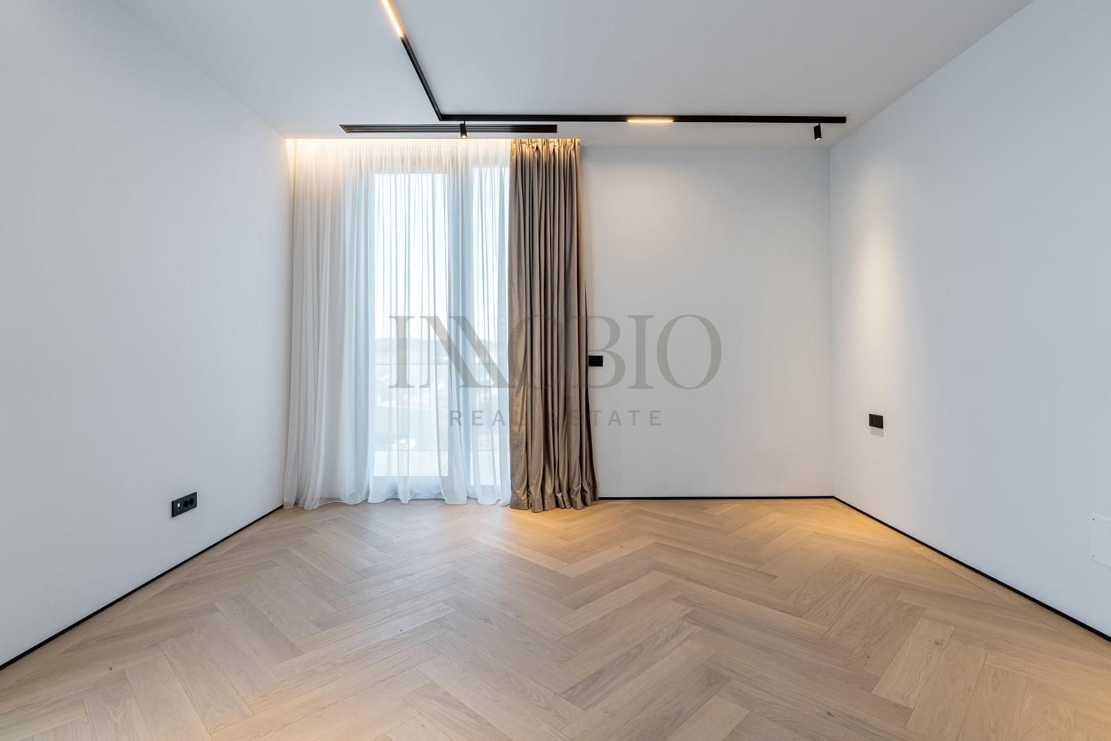 Luxury Villa | Forest Views | Jacuzzi | Pipera - Poză 15
