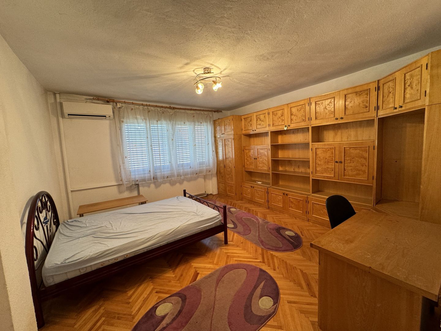 Casa S+P+2E - (posibilitate apartamentare) zona central - Poză 15