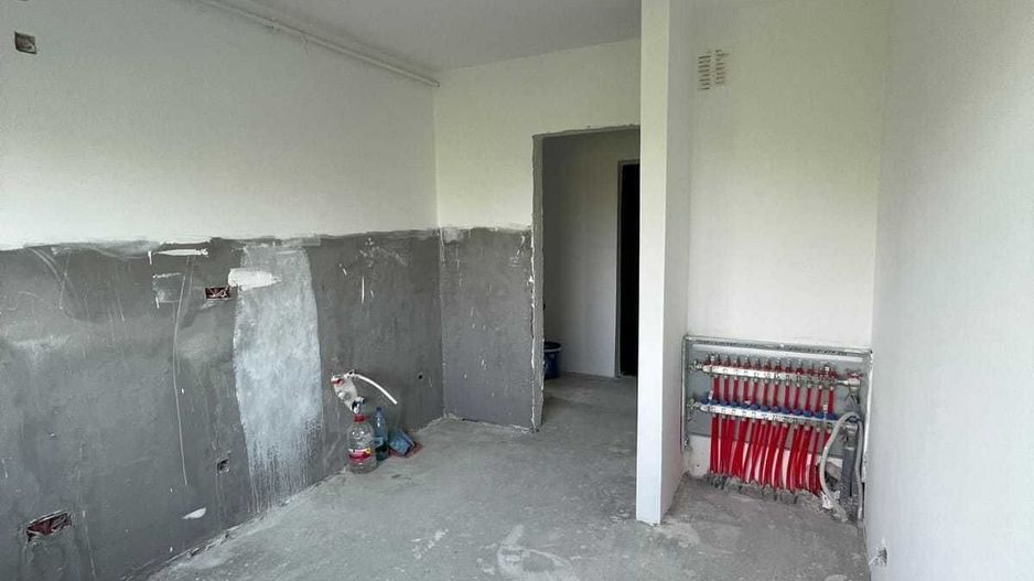 BRASADAS vinde ap 4 cam etaj 3/8 2 băi 2 balcoane Micro16. - Poză 2