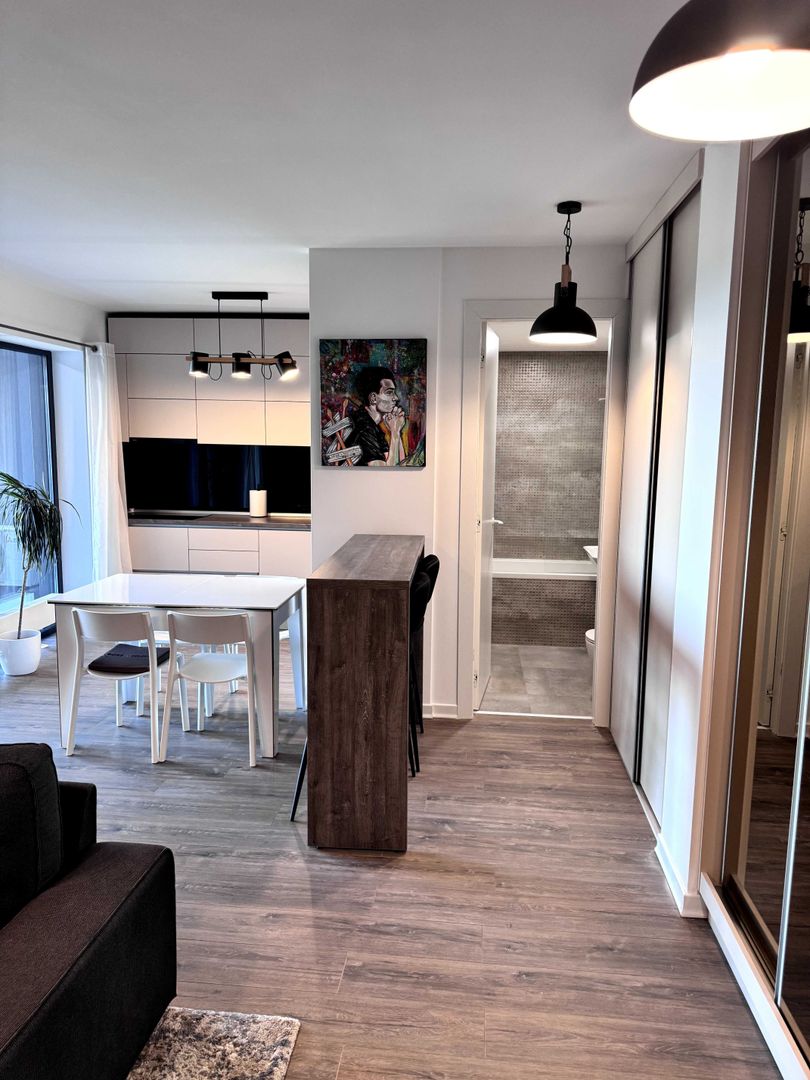 Studio de vânzare- Cloud9 - Poză 2