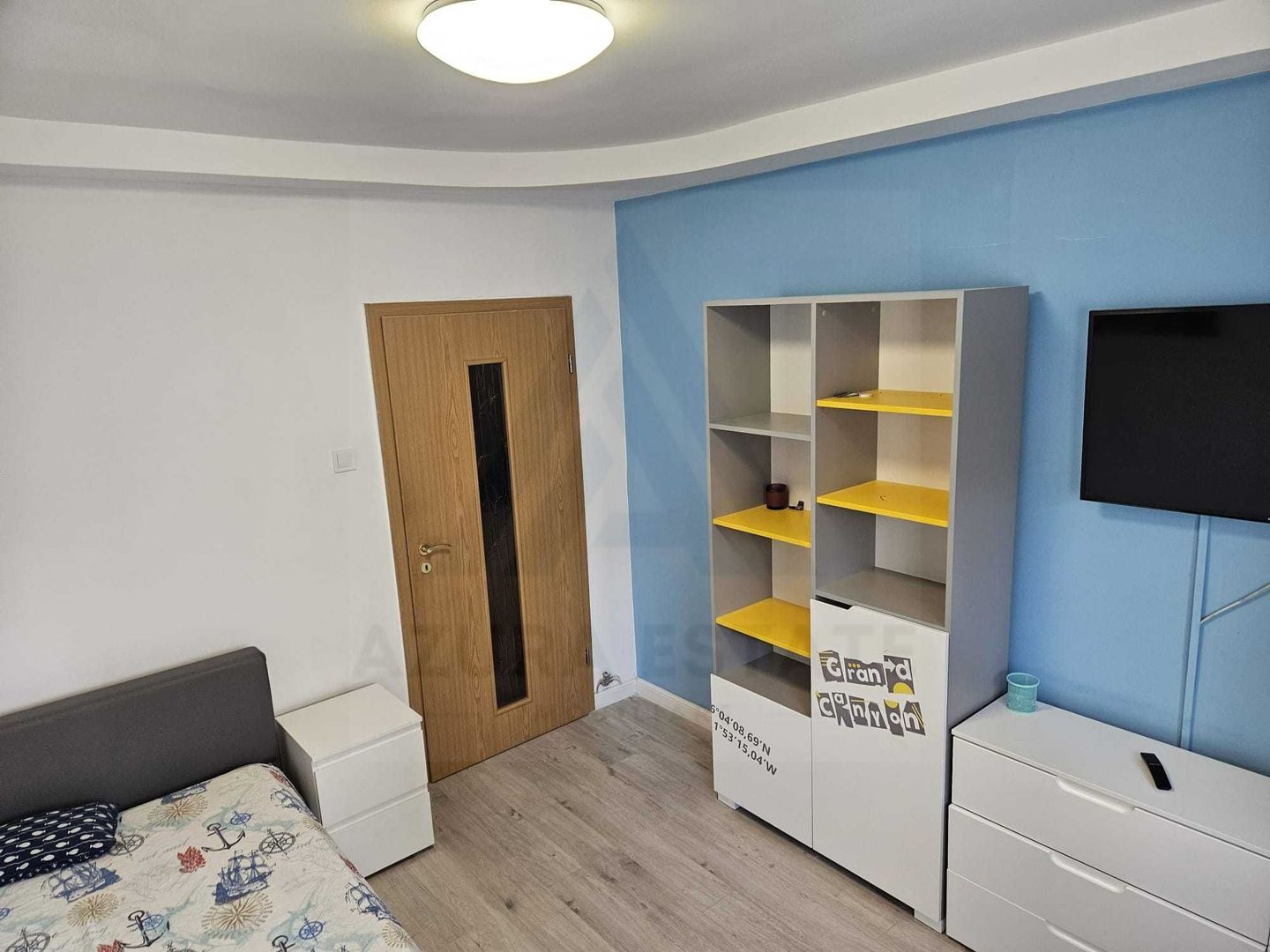 Apartament cochet cu 3 camere  Etaj 1  Lift  Vasile Aaron - Poză 9
