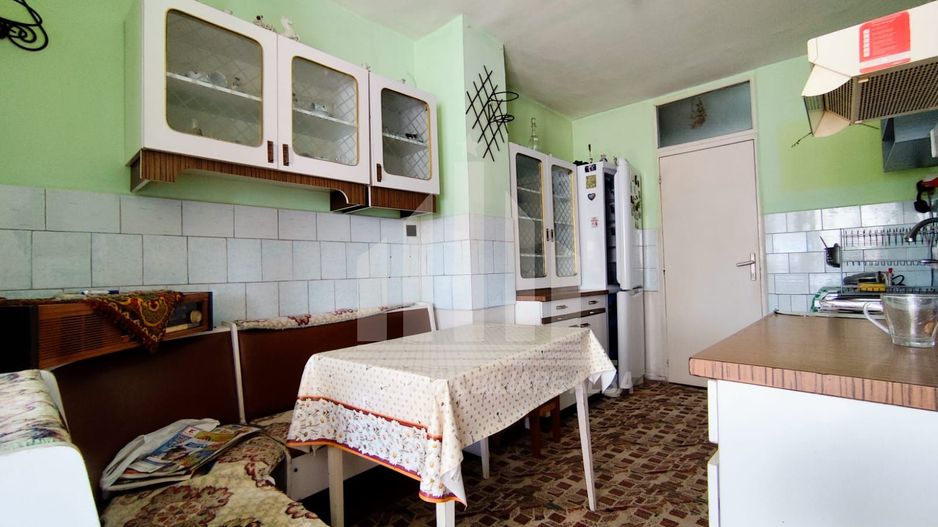 Apartament cu 4 camere decomandate, Centru - Poză 3