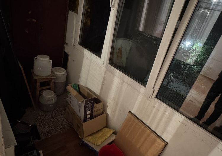 De vanzare Apartament 3 camere  Raul Doamnei - Poză 6