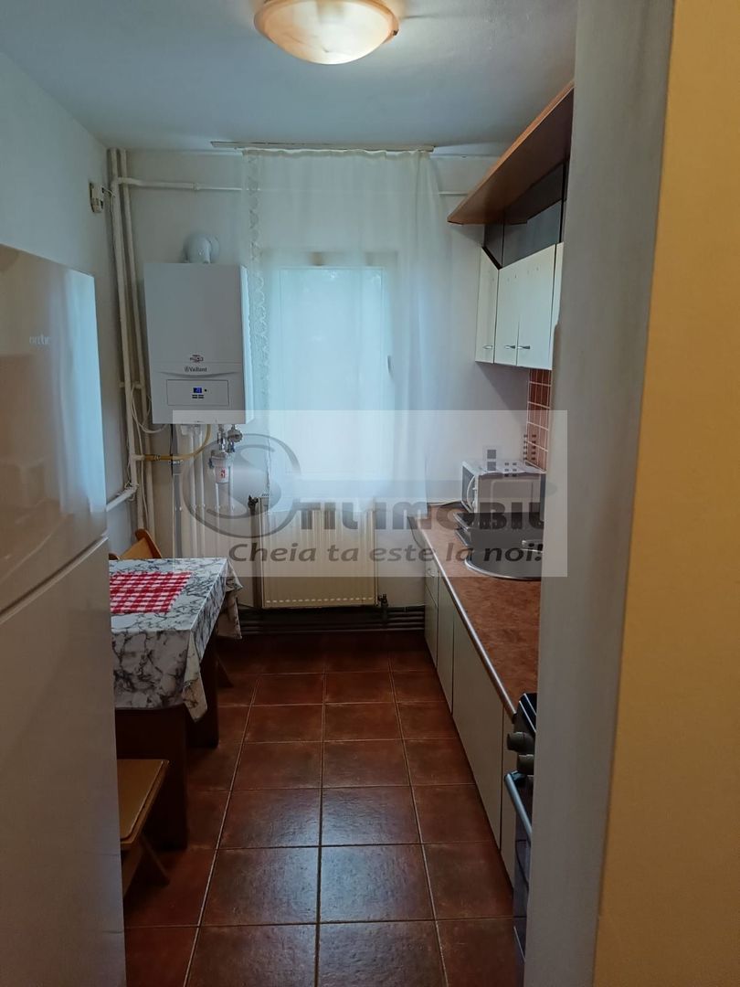 Apartament 2 camere, Podu Ros - 420 euro - Poză 3