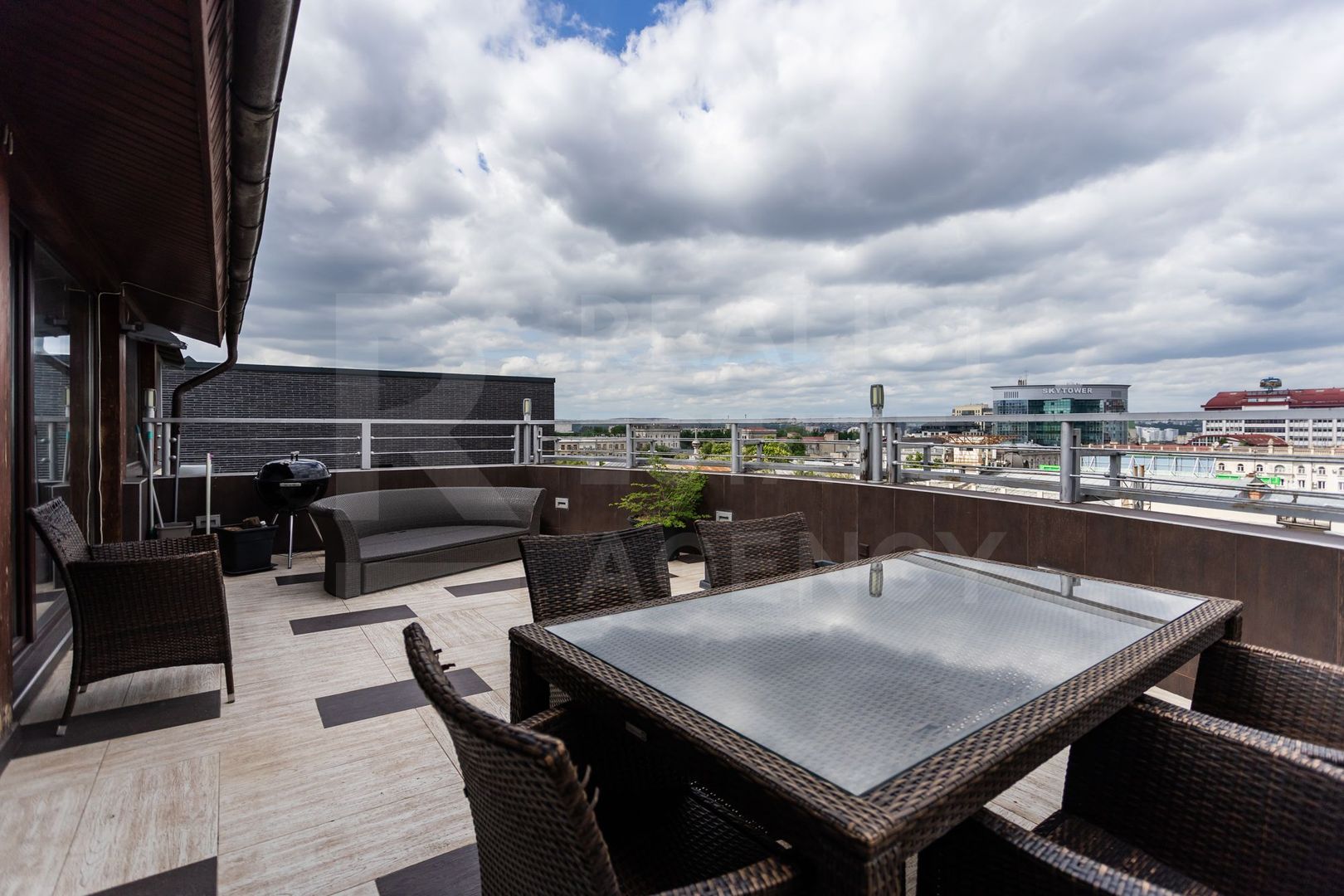 Chirie, apartament, 4 camere, strada Mihai Eminescu, Centru - Poză 2