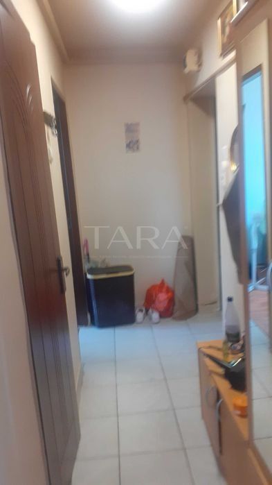 Apartament 3 Camere Semidecomandat – Zona Linistită, Aproape de Piața Hermes - Poză 8