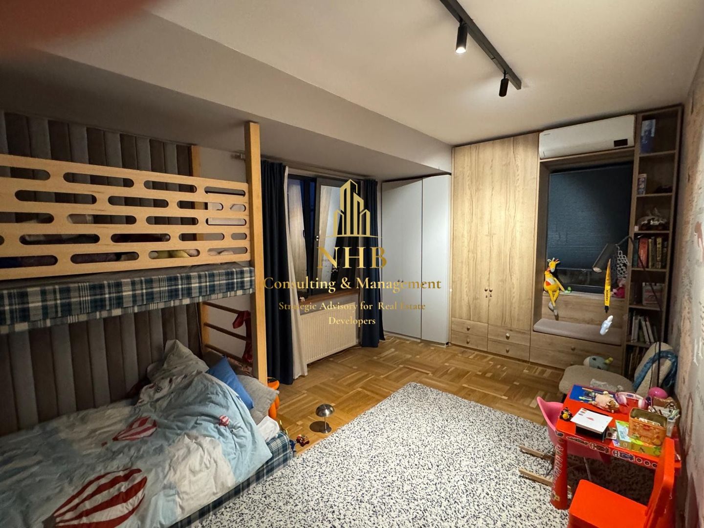 Vila de inchiriat - 5 camere -Aviatiei - PARCARE - Poză 13
