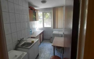 De Inchiriat Apartament 3 Camere Romana - Universitate sect 1 - Poză 6