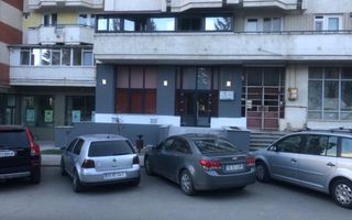 Spațiu comercial ultracentral de închiriat, Pascani - lângă CEC Bank - Poză 2