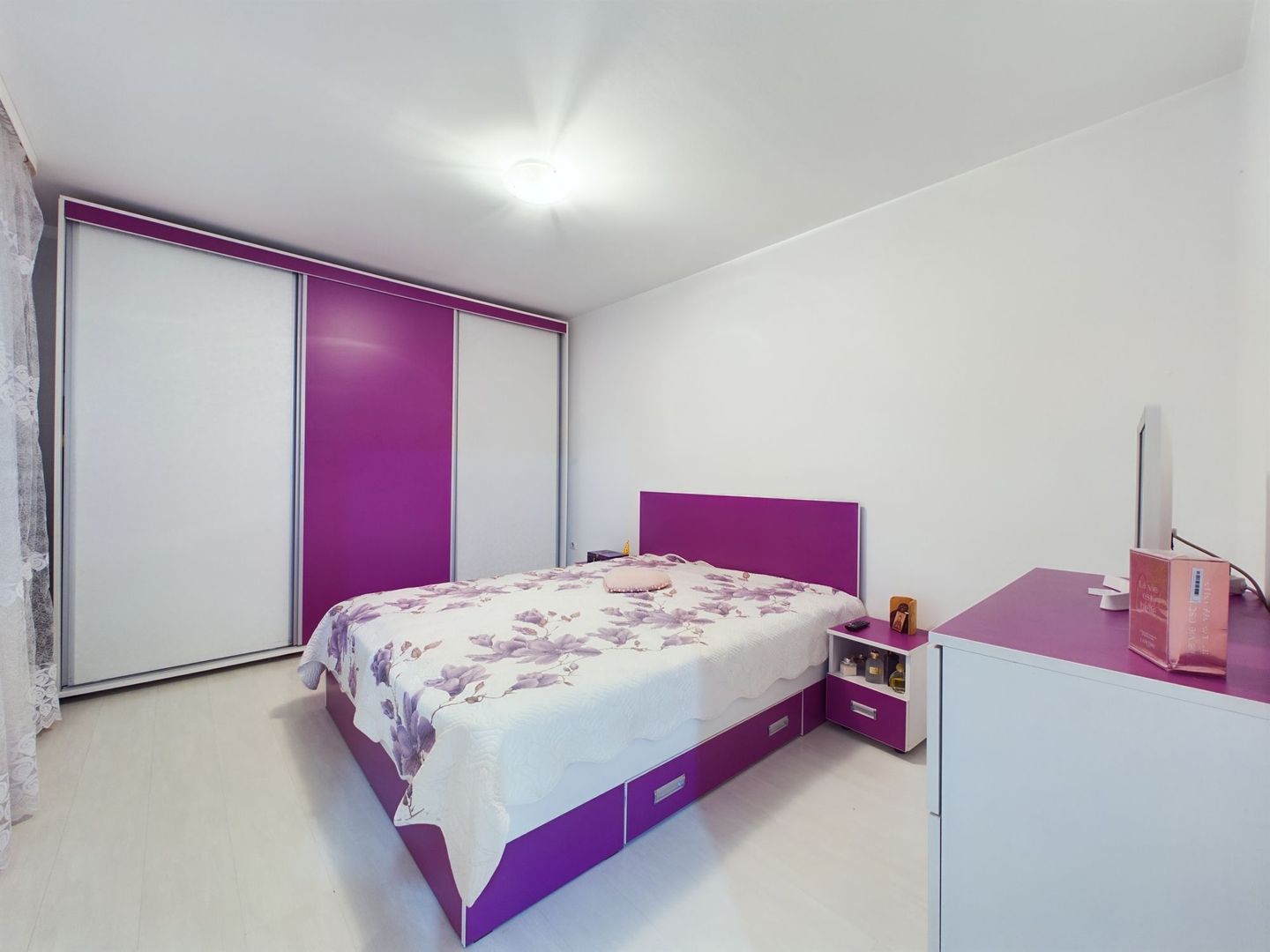 Casă cochetă pe strada Făt Frumos. - Poză 4