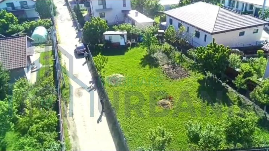 Teren intravilan de vânzare în Breazu, str. Lebedelor – 600 mp, utilități, gard, cabană locuibilă - Poză 1