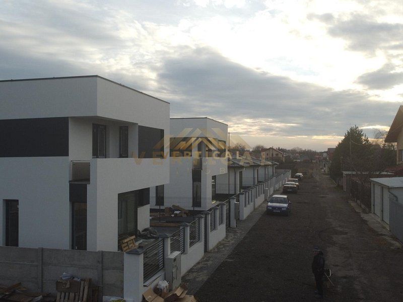 Vânzare casă – prima parte a comunei Berceni - Poză 2