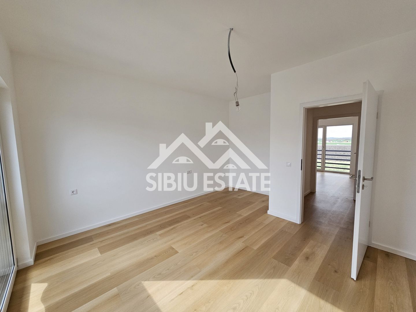 Casa LA CHEIE mutare rapida - Poză 10