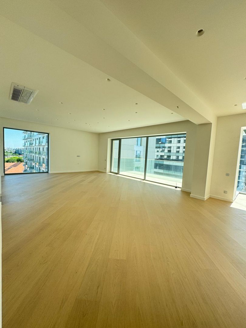 Vanzare 4 Camere Bloc Nou Aviatiei 183 MP - Poză 2