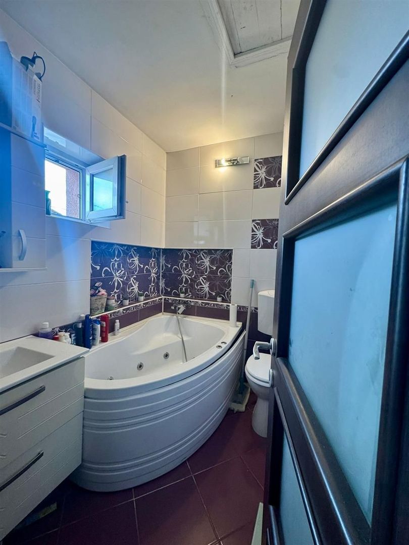 Apartament 3 camere la casa zona Garii - Poză 5