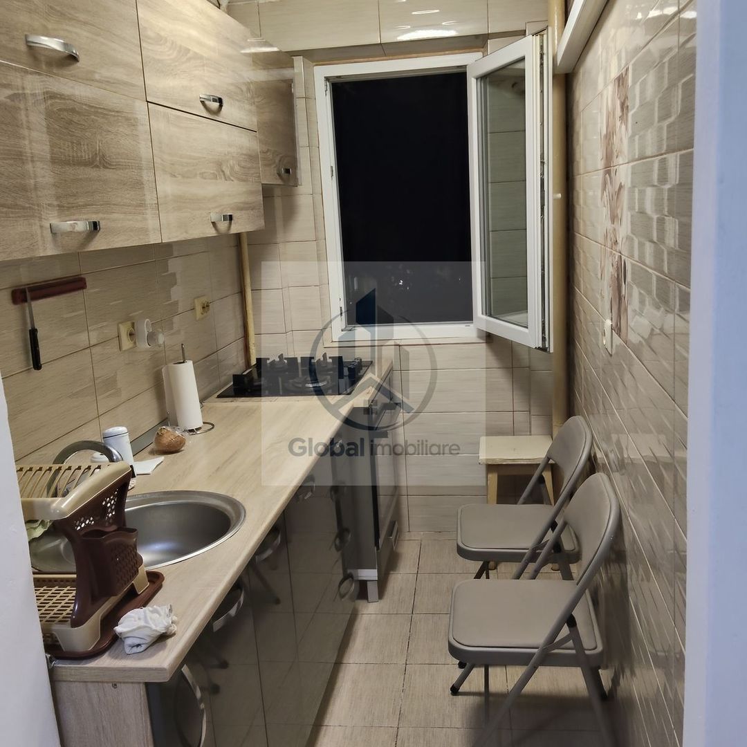 Pantelimon langa liceul teoretic Lucian Blaga - Poză 9