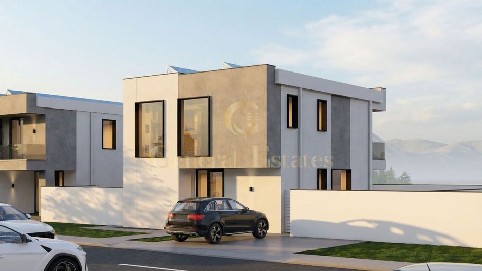 Casă / Vilă cu 4 camere de vânzare în Central, Sacele - Poză 2