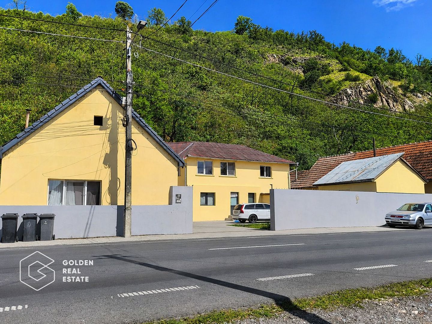 Casa cu 2 corpuri de cladire, oras Lipova - Poză 1