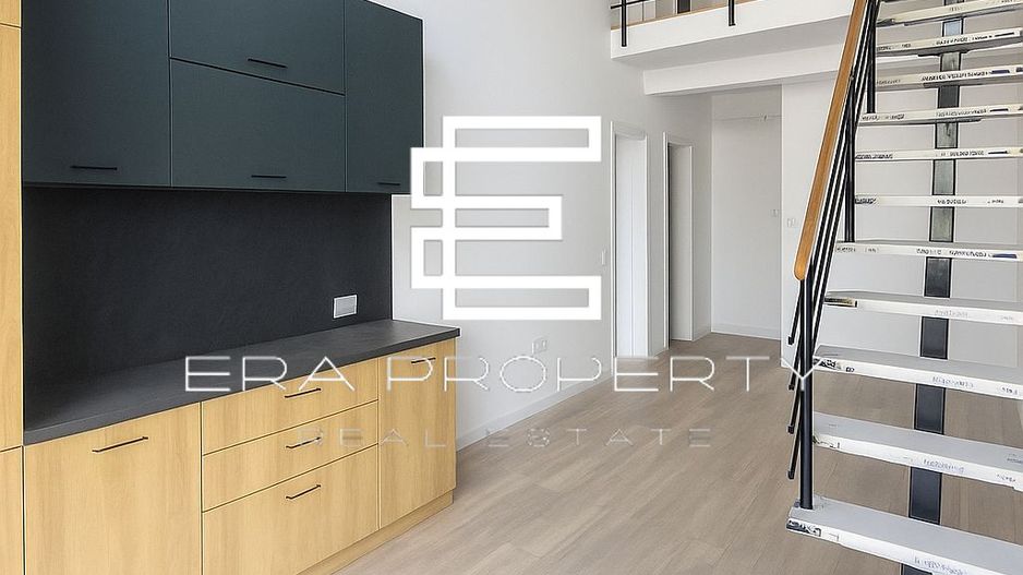 Apartament tip penthouse  partial mobilat , Intabulat,zona Cristian - Poză 4