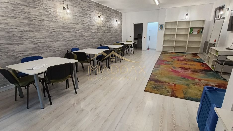 Vila cu 5 camere *276mp* // Zona Rahova - Poză 2