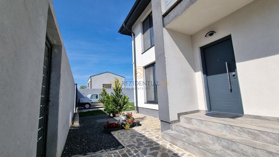 Vila individuala cu 5 camere si piscina, mobilata si utilata, Popesti - Poză 2