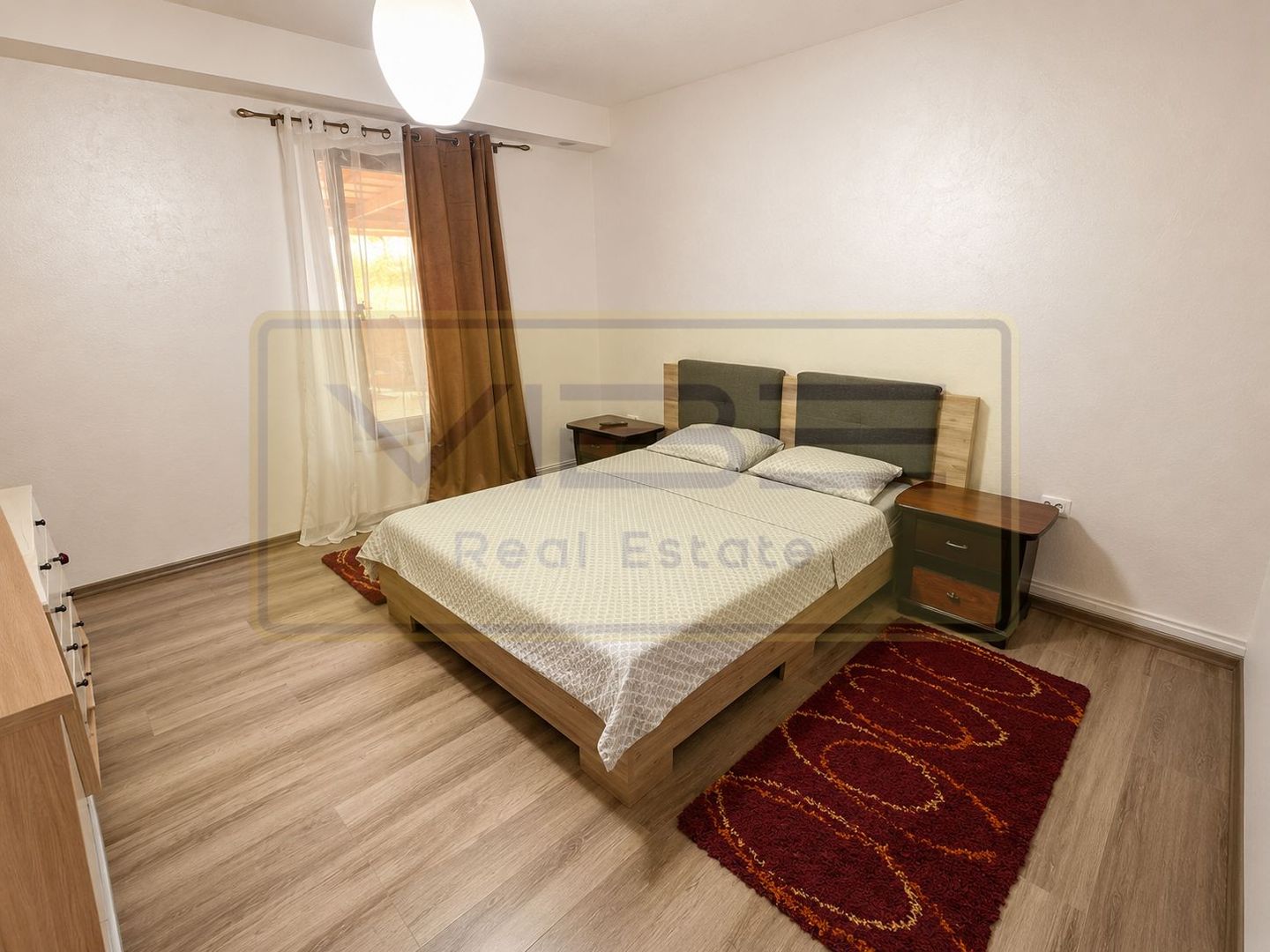 Casa parter 4 camere- Curte 1200 mp - Ideal de locuit/ after school - Poză 12