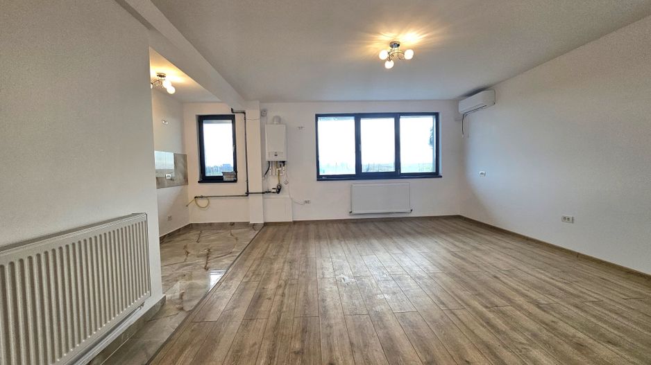 Apartament cu 3 camere de vanzare Ovidiu Constanta parcare inclusa - Poză 2