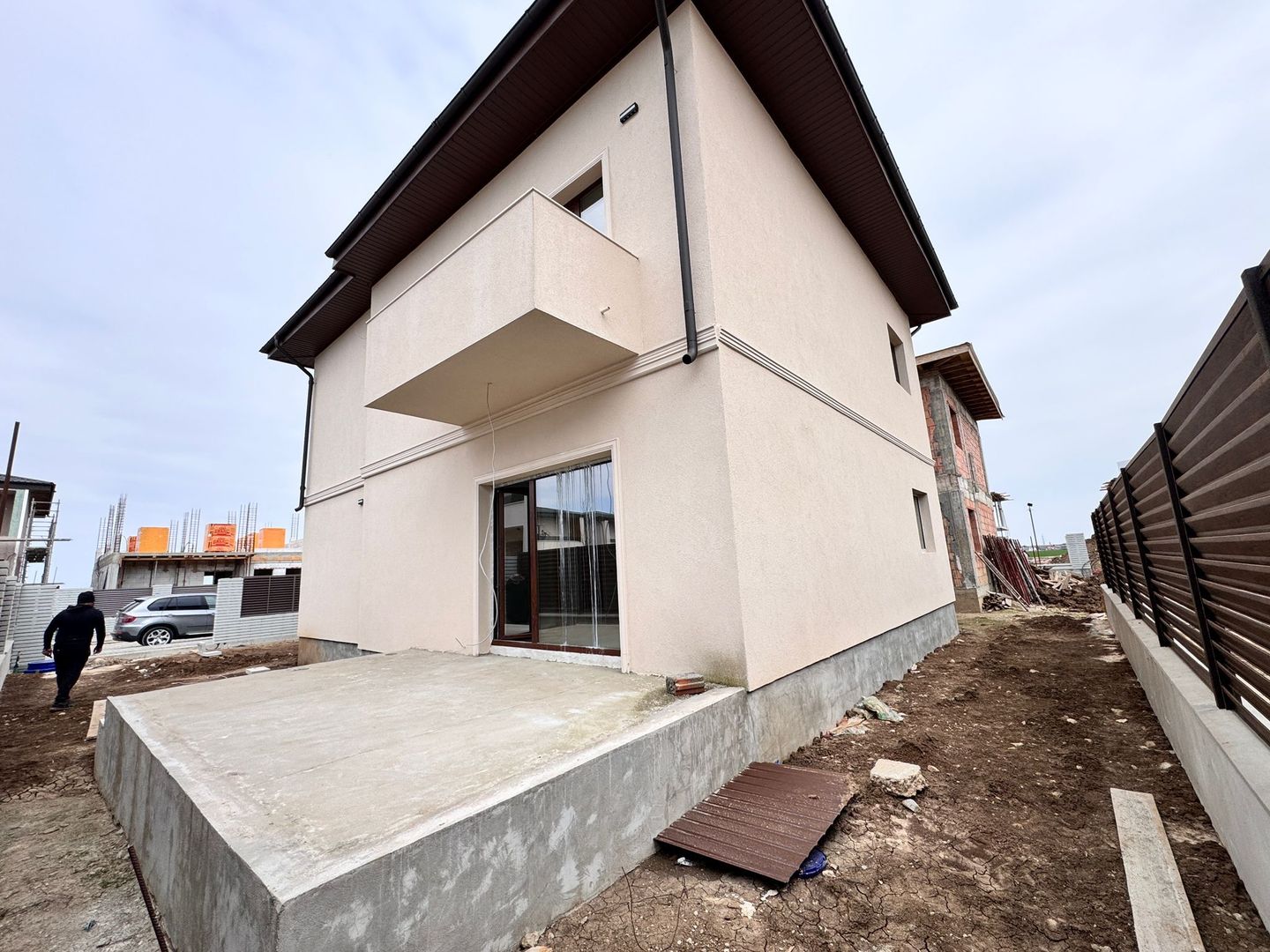 CASA INDIVIDUALA - 180 MP UTILI, TEREN 324, TOATE UTILITATILE, COMIS 0 - Poză 9