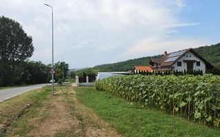 Teren intravilan, 2800 mp, la asfalt,cu utilitati, Hapria, com. Ciugud - Poză 1