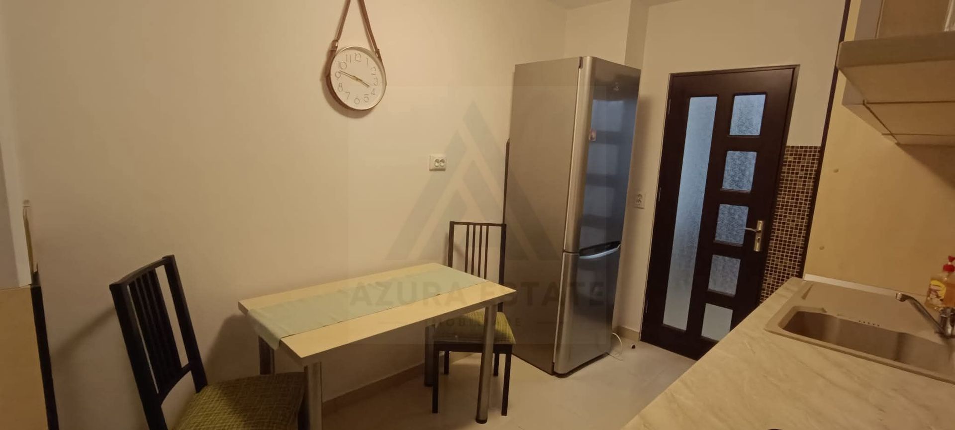 Apartament renovat 3 camere 66 mp utili 2 balcoane 2 bai zona Turnisor - Poză 8
