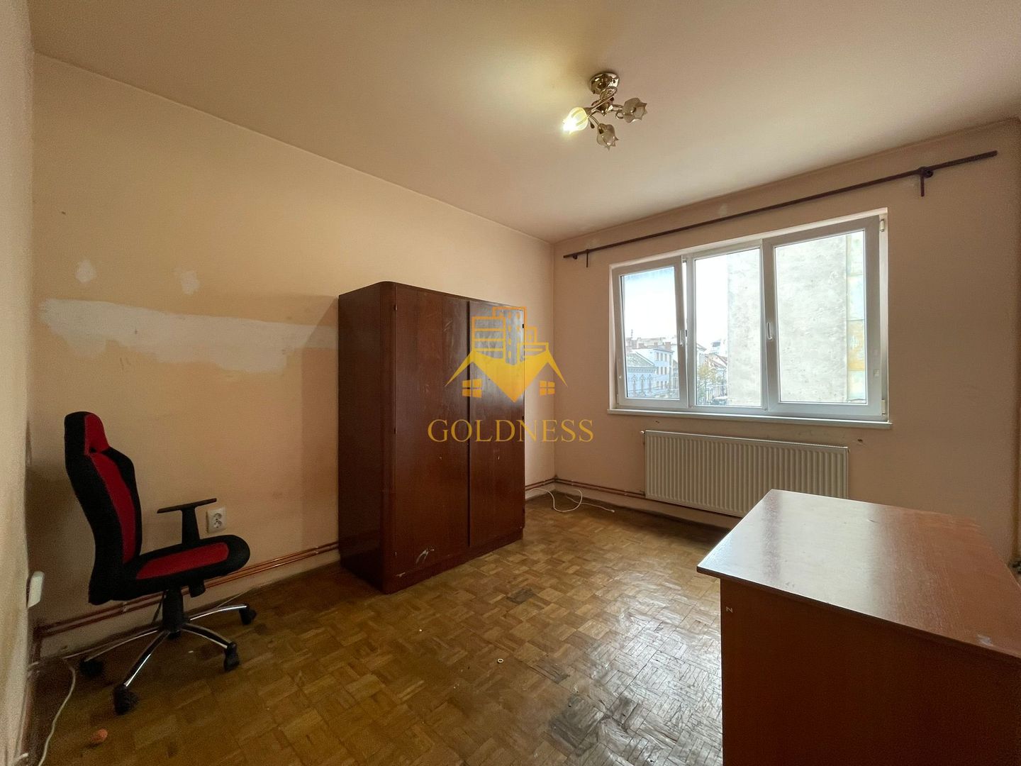 2 camere deco et 2 balcon Centru Mihai Viteazu / Leul /Piata Muzeului - Poză 2