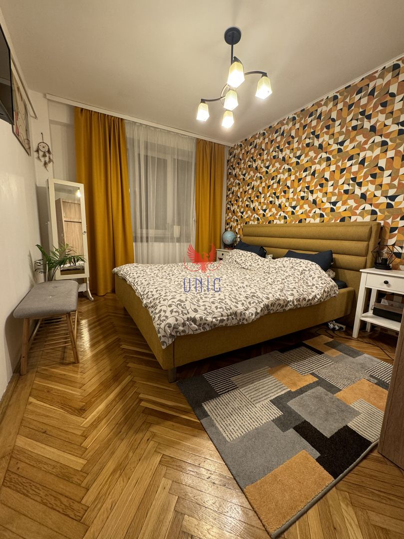 Rafinament si Spatiu Generos: Apartament de Lux cu 4 Camere - Poză 1