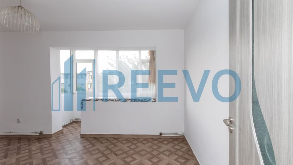 Apartament 3 camere decomandate, Zona Narcisa, Bacău - Poză 11