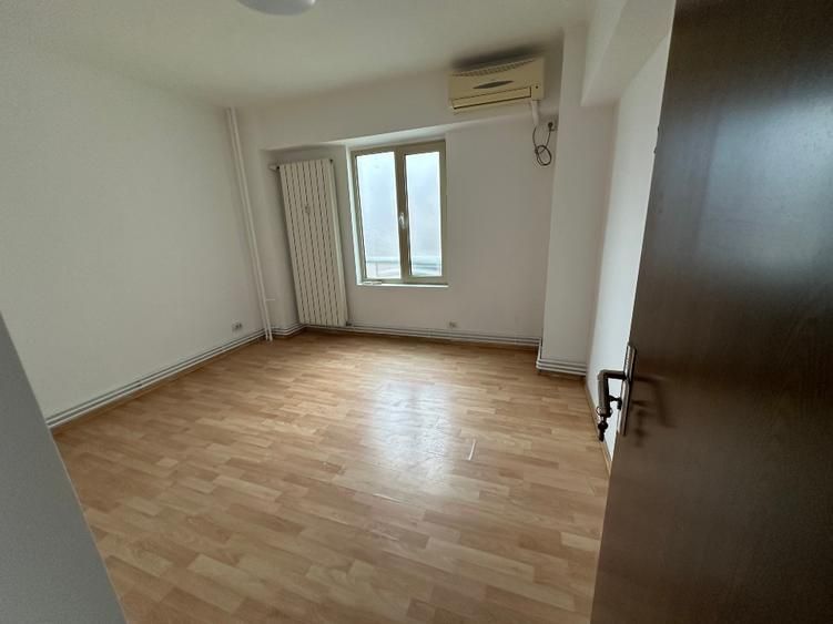 Vanzare 3 Camere Burebista - Alba Iulia, Bloc Monolit, Centrală Proprie - Poză 7