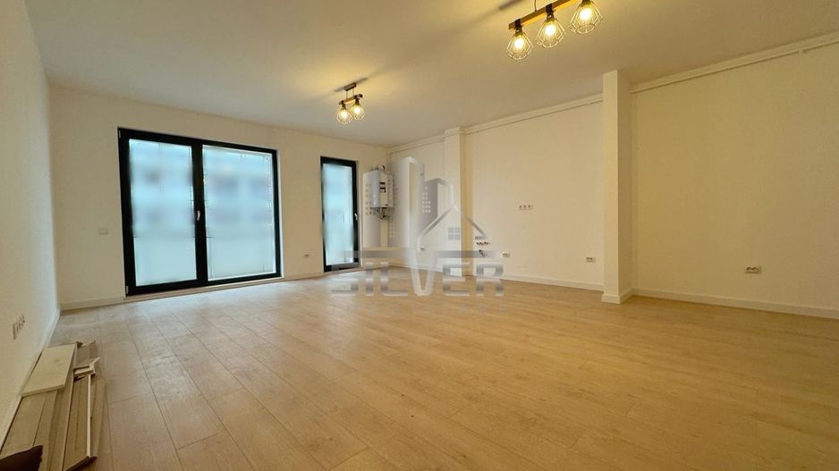 Apartament cu 2 camere/terasa 11 mp/ zona strazii Eroilor! - Poză 1