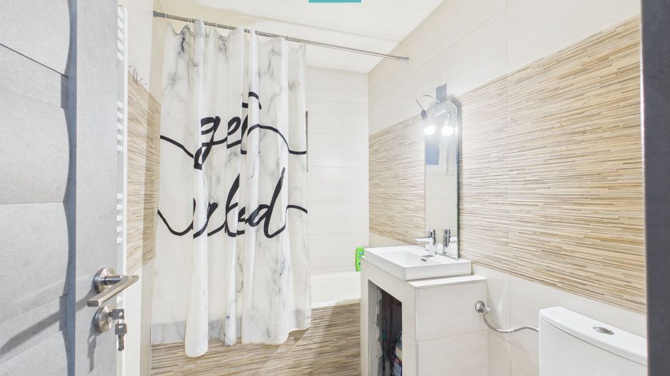 Apartament modern, la cheie în Micălaca - Poză 9